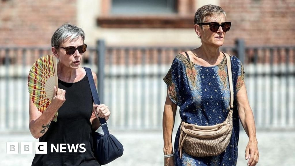 Italy putting nearly all major cities on highest heat alertSome 19 major Italian cities – including Rome, Milan and Naples – are already on red alert, and by Monday all but two will be.1 hr agoEurope Italy putting nearly all major cities on highest heat alertSome 19 major Italian cities - including Rome, Milan and Naples - are already on red alert, and by Monday all but two will be.1 hr agoEurope