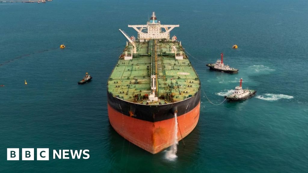 Threat to oil tankers in Middle East worst since start of Iran war, analysts sayFresh attacks on alternative shipping routes have left tankers facing an increasingly complex situation, analysts say.15 mins agoWorld Threat to oil tankers in Middle East worst since start of Iran war, analysts sayFresh attacks on alternative shipping routes have left tankers facing an increasingly complex situation, analysts say.15 mins agoWorld