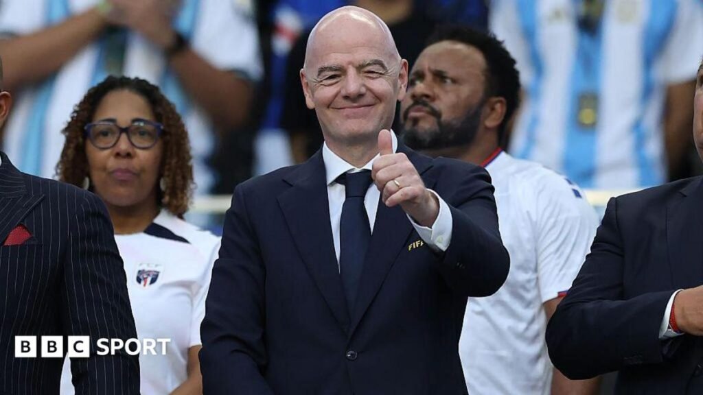 Key questions as Infantino faces Fifa executivesFifa president Gianni Infantino will face senior leaders of football's world governing body on Wednesday. This is what is expected to happen.53 mins agoFootball