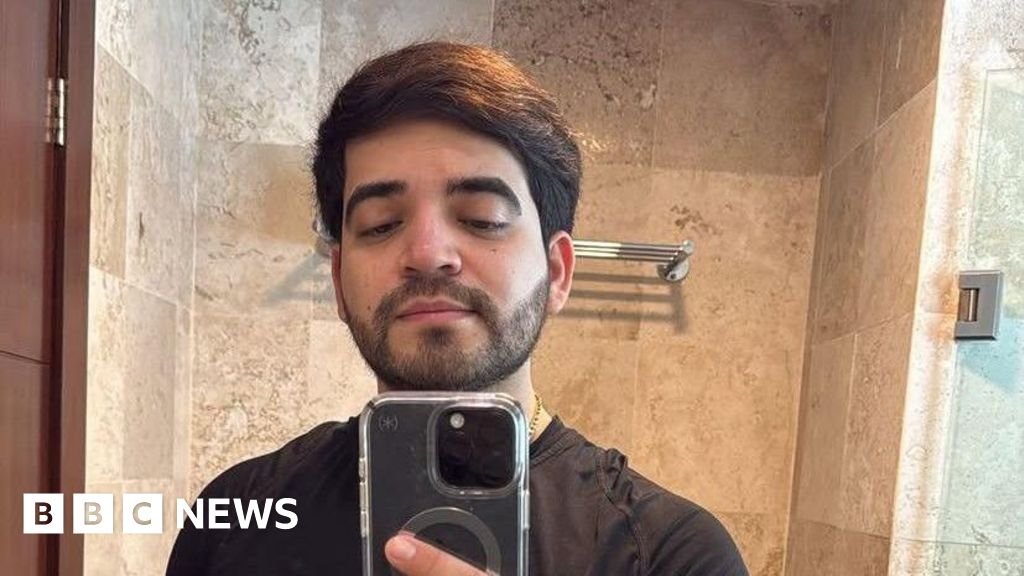Mexican influencer shot dead during livestreamCésar Gastélum, who was known for comedy and lifestyle posts, was killed at close range by a man on a motorbike.9 hrs agoLatin America Mexican influencer shot dead during livestreamCésar Gastélum, who was known for comedy and lifestyle posts, was killed at close range by a man on a motorbike.9 hrs agoLatin America