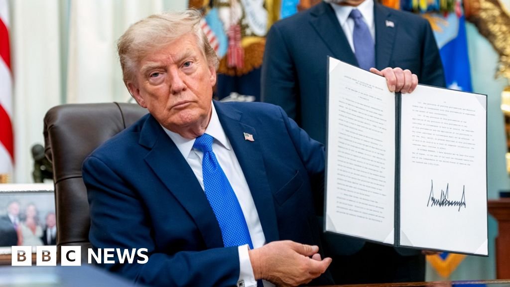 Trump again tries to limit US birthright citizenship with new executive ordersThe executive orders ban birth tourism and expand the existing definition of people whose children are not eligible for US birthright citizenship.9 hrs agoUS & Canada Trump again tries to limit US birthright citizenship with new executive ordersThe executive orders ban birth tourism and expand the existing definition of people whose children are not eligible for US birthright citizenship.9 hrs agoUS & Canada