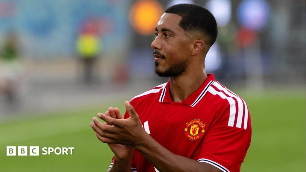 Tielemans cameo against PSG hints at Man Utd futureManchester United's £35m signing Youri Tielemans makes an impressive debut in the 1-1 friendly draw against Paris St-Germain in Gothenburg.14 hrs agoMan Utd