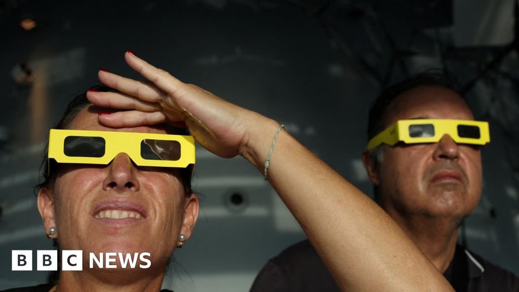 You got hold of eclipse glasses just in time – here's what to do with them nowSolar specs are tricky to recycle because of their lenses, so here are three things to do instead.5 hrs ago You got hold of eclipse glasses just in time - here's what to do with them nowSolar specs are tricky to recycle because of their lenses, so here are three things to do instead.5 hrs ago
