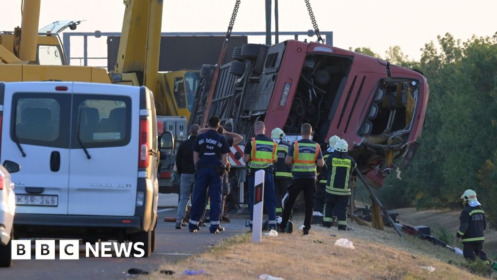 Twelve killed as Polish bus veers off Hungarian motorwayDozens more are seriously injured after the tourist bus overturned in the early hours of Sunday morning.57 mins agoEurope Twelve killed as Polish bus veers off Hungarian motorwayDozens more are seriously injured after the tourist bus overturned in the early hours of Sunday morning.57 mins agoEurope