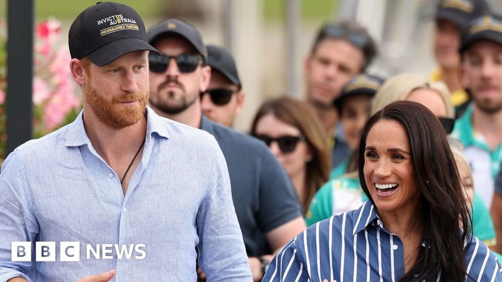 How Harry and Meghan are ending their 'American dream'The BBC's Shaimaa Khalil examines the life the couple built in Hollywood, as they sought privacy and independence.55 mins agoUS & Canada How Harry and Meghan are ending their 'American dream'The BBC's Shaimaa Khalil examines the life the couple built in Hollywood, as they sought privacy and independence.55 mins agoUS & Canada