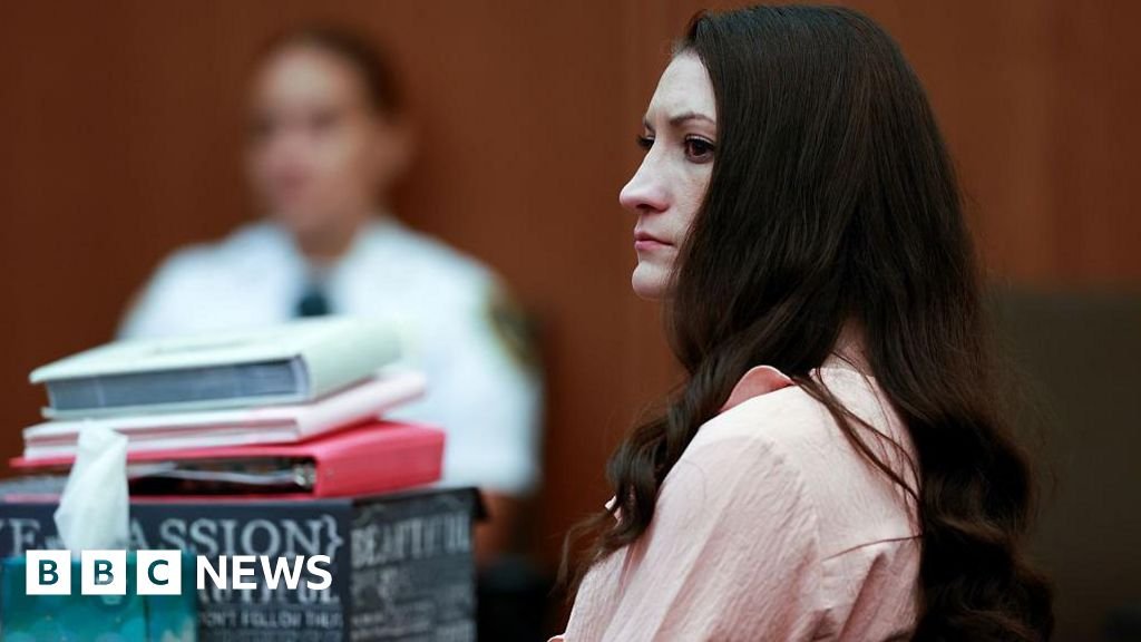 Lindsay Clancy suffering 'command hallucination' when she killed children, court hearsThe defence brought their final witness – a forensic psychiatrist – to the stand to testify about the effects of postpartum psychosis.13 mins ago Lindsay Clancy suffering 'command hallucination' when she killed children, court hearsThe defence brought their final witness - a forensic psychiatrist - to the stand to testify about the effects of postpartum psychosis.13 mins ago
