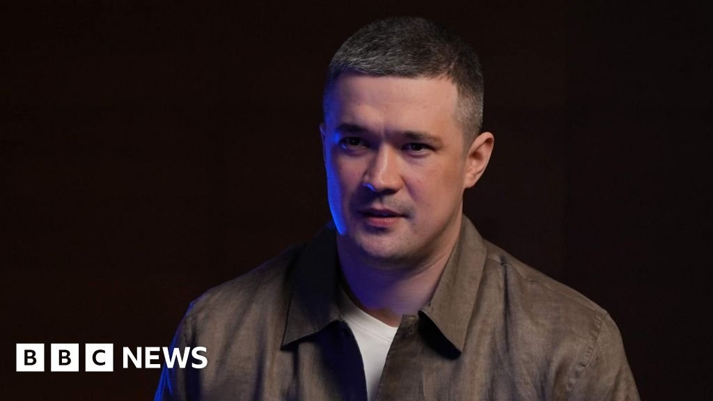 Zelensky has 'questions to answer' about corruption in his government, sacked minister tells BBCThe sacked former defence minister has also called for elections to be held in Ukraine.22 mins agoEurope Zelensky has 'questions to answer' about corruption in his government, sacked minister tells BBCThe sacked former defence minister has also called for elections to be held in Ukraine.22 mins agoEurope