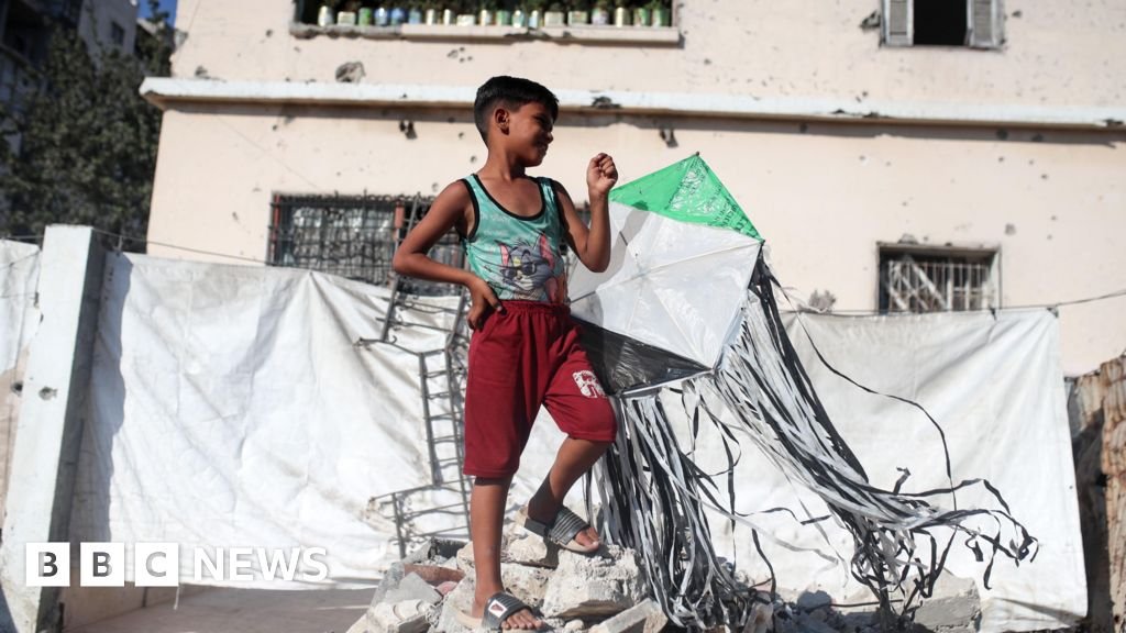 Israel warns of 'forceful' response to kites flown from GazaHamas says the kites found in Israeli border communities in recent days were launched by children in Gaza.4 hrs agoMiddle East Israel warns of 'forceful' response to kites flown from GazaHamas says the kites found in Israeli border communities in recent days were launched by children in Gaza.4 hrs agoMiddle East