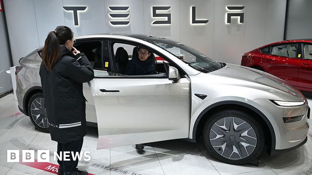 Why Tesla has been caught up in a massive car recall in ChinaThe country's biggest ever car recall affects more than four million vehicles made by Tesla, XPeng, Xiaomi and other firms.9 mins agoAsia Why Tesla has been caught up in a massive car recall in ChinaThe country's biggest ever car recall affects more than four million vehicles made by Tesla, XPeng, Xiaomi and other firms.9 mins agoAsia
