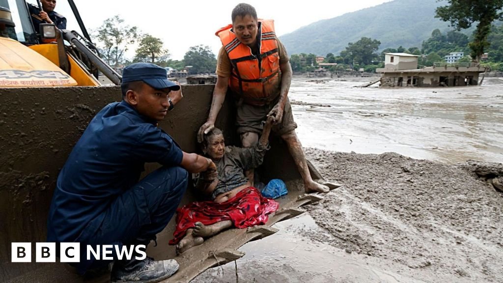 People pulled from mud in Nepal after deadly flash floodsAt least 160 people have been killed along the Nepal-Tibet border as rescuers struggle to reach the disaster zone.2 hrs agoAsia People pulled from mud in Nepal after deadly flash floodsAt least 160 people have been killed along the Nepal-Tibet border as rescuers struggle to reach the disaster zone.2 hrs agoAsia