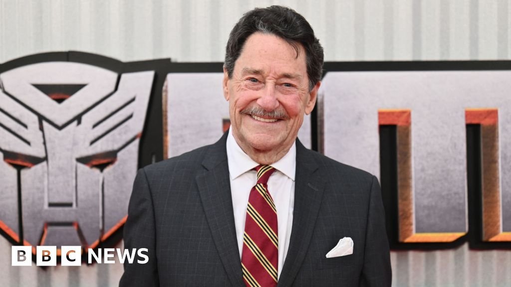Optimus Prime and Eeyore voice actor Peter Cullen diesCullen voiced the heroic Optimus Prime in the Transformers TV series and then the Hollywood films.9 hrs agoCulture Optimus Prime and Eeyore voice actor Peter Cullen diesCullen voiced the heroic Optimus Prime in the Transformers TV series and then the Hollywood films.9 hrs agoCulture