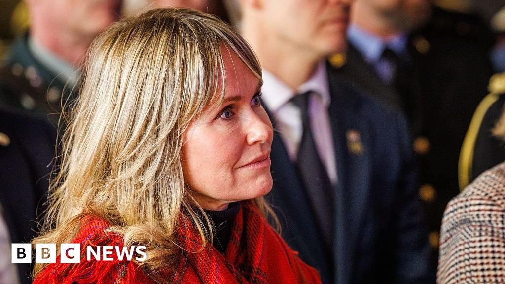 Oslo mayor cancels own wedding after death of Norway's kingAnne Lindboe, the mayor of Norway's capital, had planned to marry her fiance on Friday.24 mins agoEurope Oslo mayor cancels own wedding after death of Norway's kingAnne Lindboe, the mayor of Norway's capital, had planned to marry her fiance on Friday.24 mins agoEurope