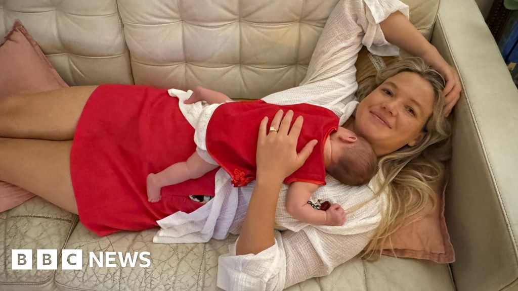 'Like fighting a dinosaur': Sydney woman recalls how she punched shark during attackLeah Stewart, 34, was mauled by a great white shark in June during a morning swim at Coogee Beach.3 hrs agoAustralia 'Like fighting a dinosaur': Sydney woman recalls how she punched shark during attackLeah Stewart, 34, was mauled by a great white shark in June during a morning swim at Coogee Beach.3 hrs agoAustralia