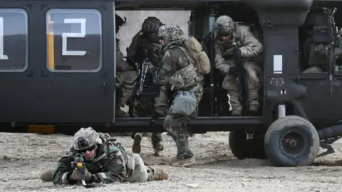 EPA US soldiers from the 2nd Infantry Division participate in the joint Freedom Shield (FS) exercise with South Korean soldiers in Paju, South Korea, 16 March 2023.