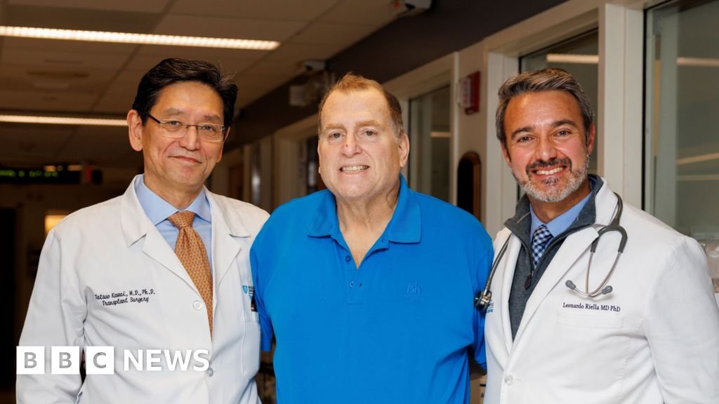 Transplanted pig kidney works in US man's body for record 271 daysA man has lived for a record nine months with a transplanted pig kidney while waiting for a human transplant.42 mins agoHealth Transplanted pig kidney works in US man's body for record 271 daysA man has lived for a record nine months with a transplanted pig kidney while waiting for a human transplant.42 mins agoHealth