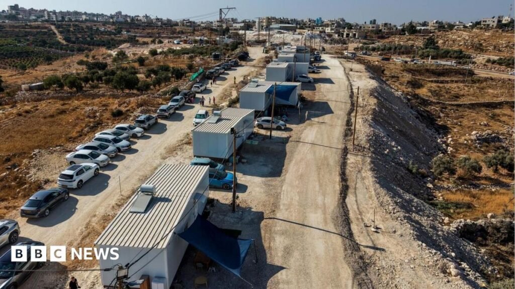 LIVEUK expected to announce sanctions on Israeli settlements in occupied West BankForeign Secretary Ed Miliband is expected to impose restrictions on products and services this afternoon - a move opposed by Israel and the US.
