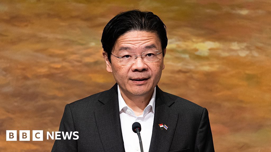 Highest paid world leader to get salary increase of $1 millionSingapore's prime minister Lawrence Wong will see his annual pay rise to 3.6 million Singapore dollars ($2.8m; £2.1m).2 hrs agoAsia Highest paid world leader to get salary increase of $1 millionSingapore's prime minister Lawrence Wong will see his annual pay rise to 3.6 million Singapore dollars ($2.8m; £2.1m).2 hrs agoAsia