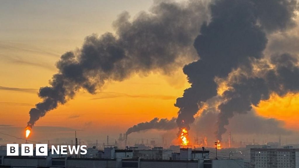 Two killed in 'massive' Ukrainian drone attack on Moscow region, says RussiaAn oil refinery was also reportedly hit in Moscow, and flights were suspended at two capital airports.38 mins agoEurope Two killed in 'massive' Ukrainian drone attack on Moscow region, says RussiaAn oil refinery was also reportedly hit in Moscow, and flights were suspended at two capital airports.38 mins agoEurope