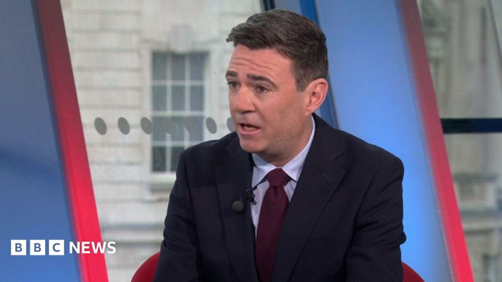LIVEUK PM Andy Burnham to face Kuenssberg's questions ahead of Labour conferenceThe PM says "too many young people are struggling with the cost of housing". BBC's Laura Kuenssberg will interview Burnham in Liverpool from 09:00 BST.