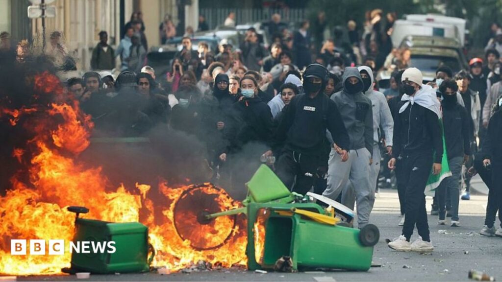 LIVEHundreds of French schools closed as minister says 40 head teachers injured in student protestsPolice in several cities across the country have been deployed to deal with the demonstrations. More than 1,900 people have been arrested.