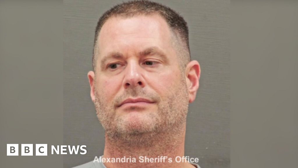 Ex-US spy found with $40m in gold bars pleads guilty to wire fraudDavid Rush, who also confessed to providing secrets to a foreign government, had revealed the existence of a "clandestine human source", prosecutors said.37 mins agoUS & Canada Ex-US spy found with $40m in gold bars pleads guilty to wire fraudDavid Rush, who also confessed to providing secrets to a foreign government, had revealed the existence of a "clandestine human source", prosecutors said.37 mins agoUS & Canada