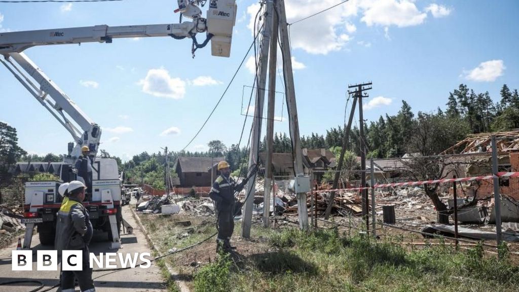 Why Moscow is staying tight-lipped on Trump's energy ceasefireWhile Ukraine's Volodymyr Zelensky suggests he would sign up to a ceasefire on energy infrastructure, Russia has said little.1 hr agoEurope Why Moscow is staying tight-lipped on Trump's energy ceasefireWhile Ukraine's Volodymyr Zelensky suggests he would sign up to a ceasefire on energy infrastructure, Russia has said little.1 hr agoEurope