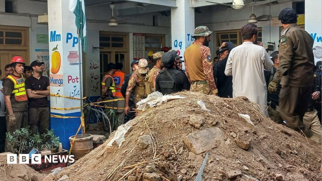 LIVEAt least 28 killed in Pakistan school roof collapse as rescuers search for survivorsIn a statement, the office of Pakistan's President Asif Ali Zardari says "this heart-wrenching tragedy has plunged the entire nation into shock". LIVEAt least 28 killed in Pakistan school roof collapse as rescuers search for survivorsIn a statement, the office of Pakistan's President Asif Ali Zardari says "this heart-wrenching tragedy has plunged the entire nation into shock".